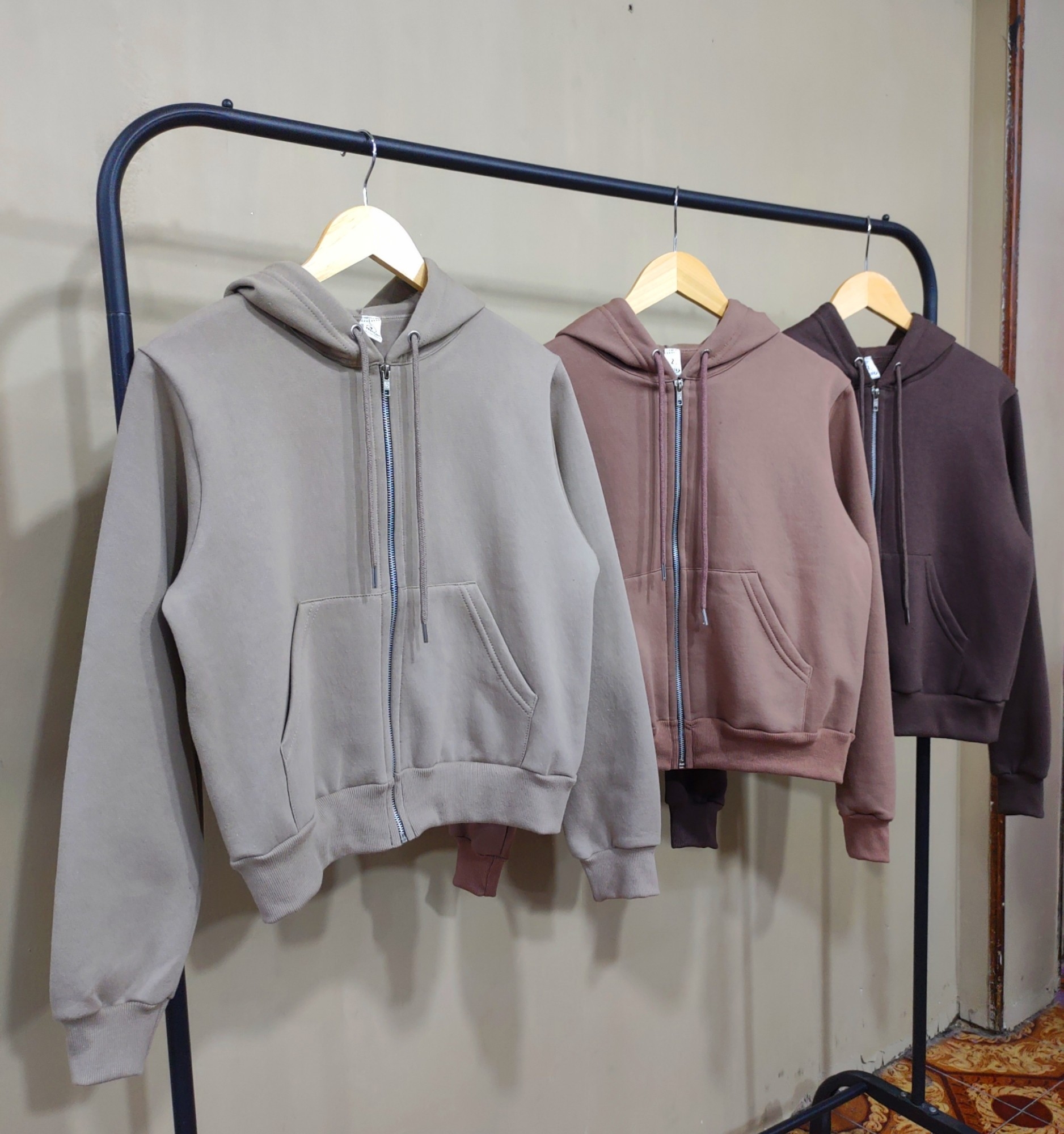 Campera Frisa Básica Premium - Imagen 3