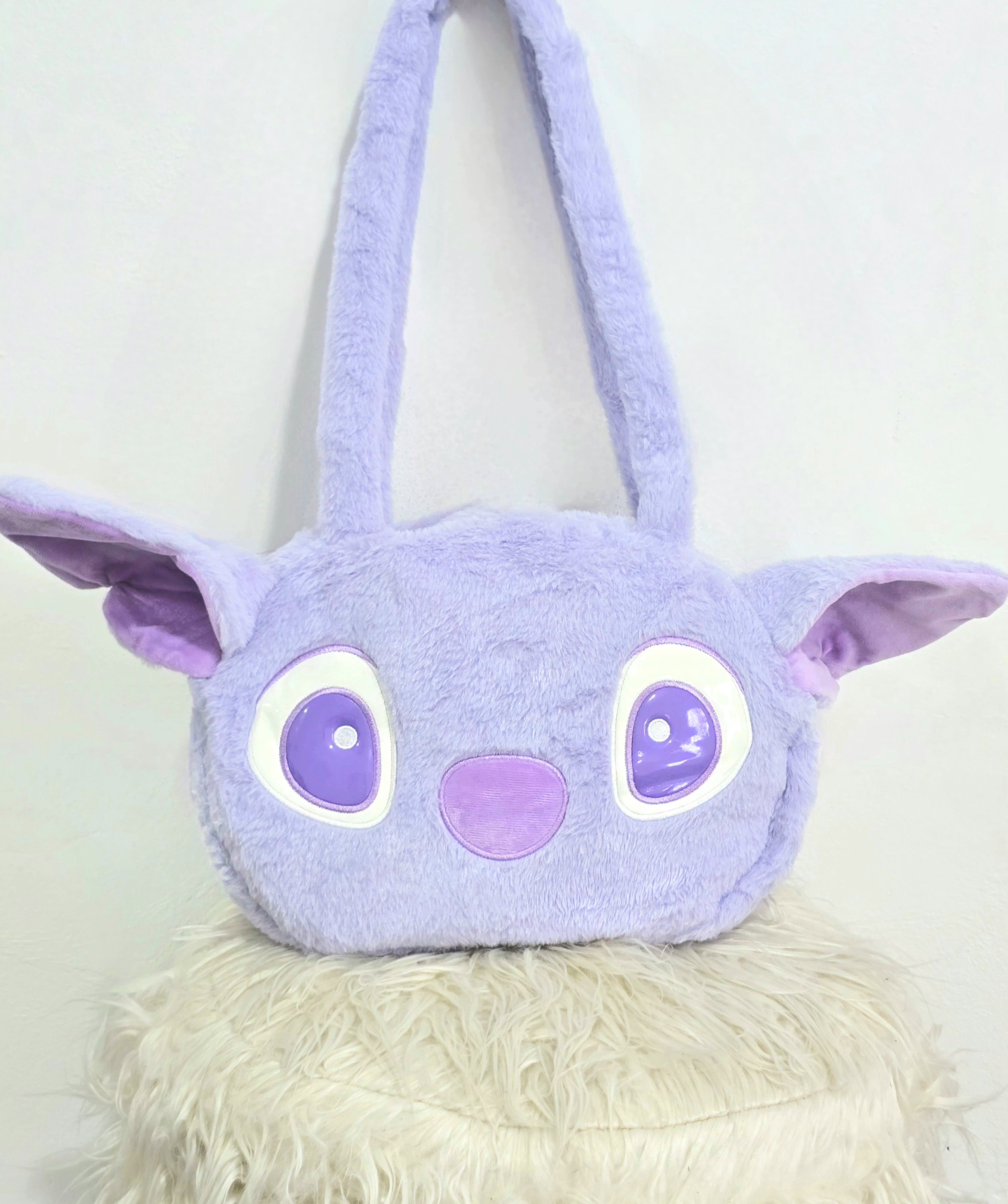 Cartera Stitch Infantil Violeta Peluche Bolso Niña Cómodo y Moderno - 20241229_184217.jpg