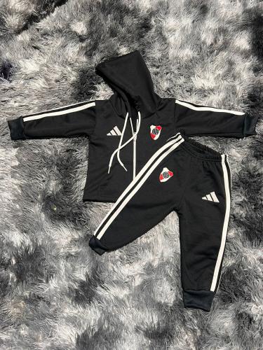 Conjunto Frisa Bebe Bordado - Miniatura 5