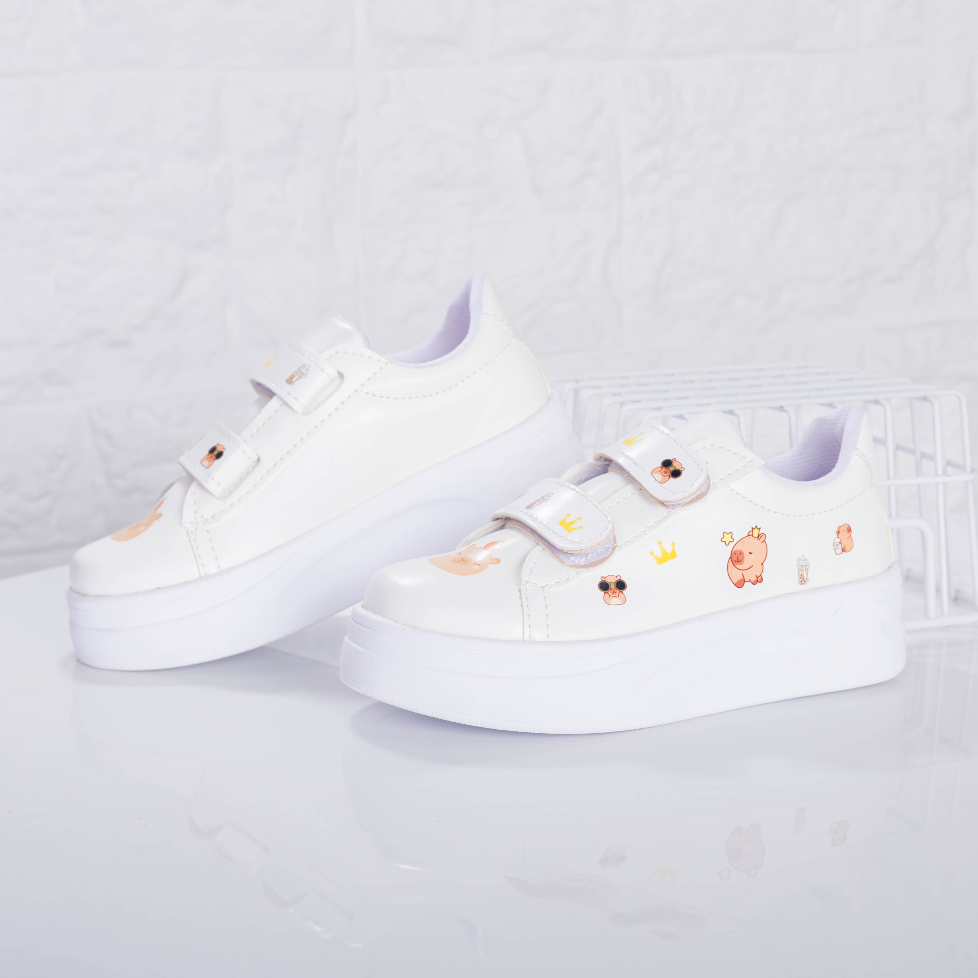 Calzado Capibara Infantil Nene Velcro Blancas Modernas Cómodas Livianas Tendencia - VS246490.jpg