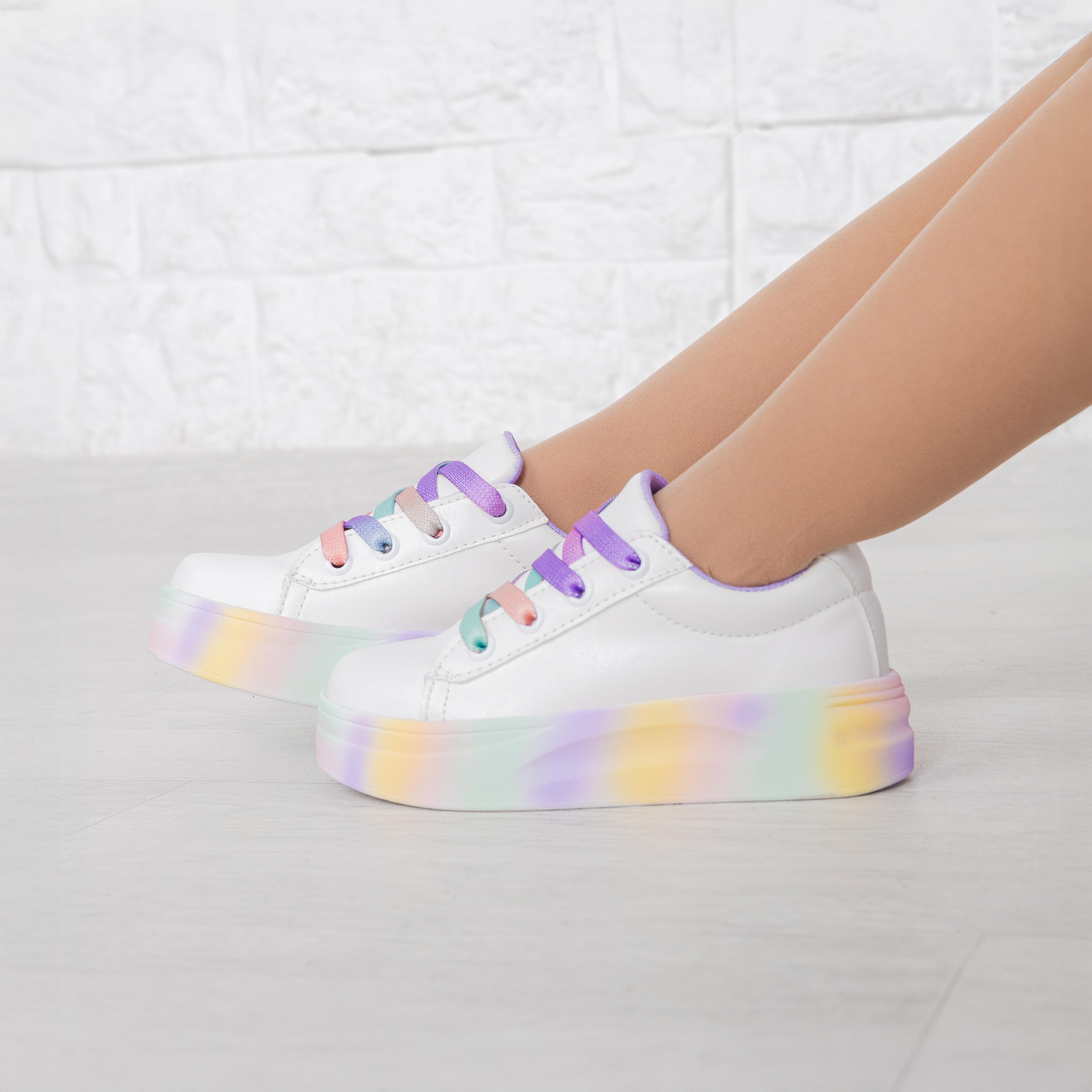 Calzados Infantiles Arcoíris Multicolor Niñas Nenas Cordones Moda Livianas Cómodas - VS240250.jpg