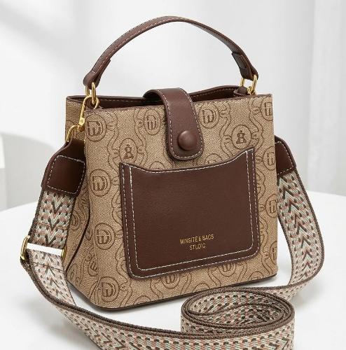 Cartera May