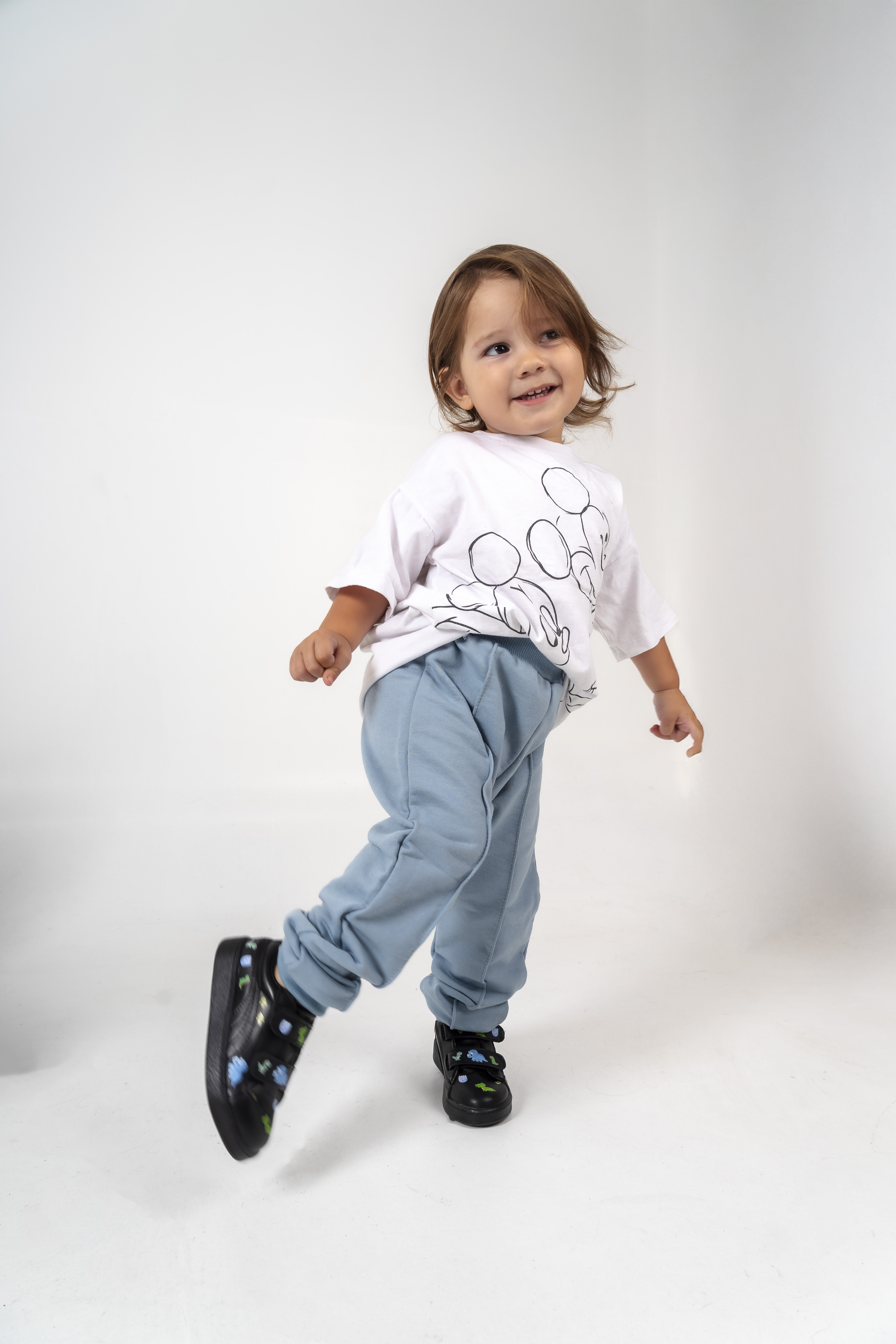 Calzados Infantiles Temática Dinosaurio Velcro Suela Liviana Cómoda Moderna - OBS03850.jpg