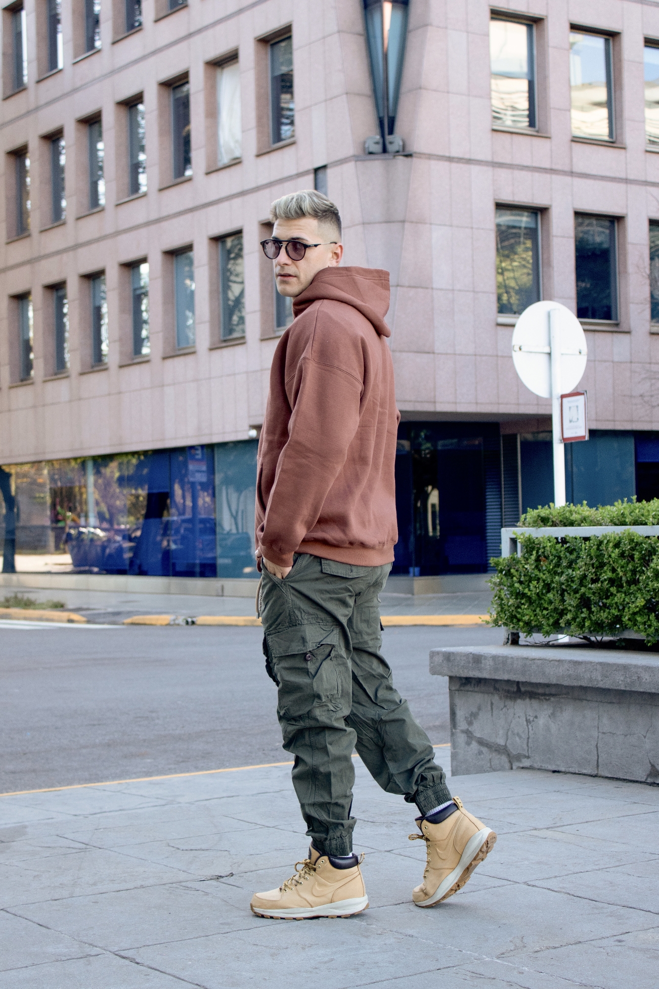 Canguro Oversize Friza Premium con Capucha Forrada - Imagen 5