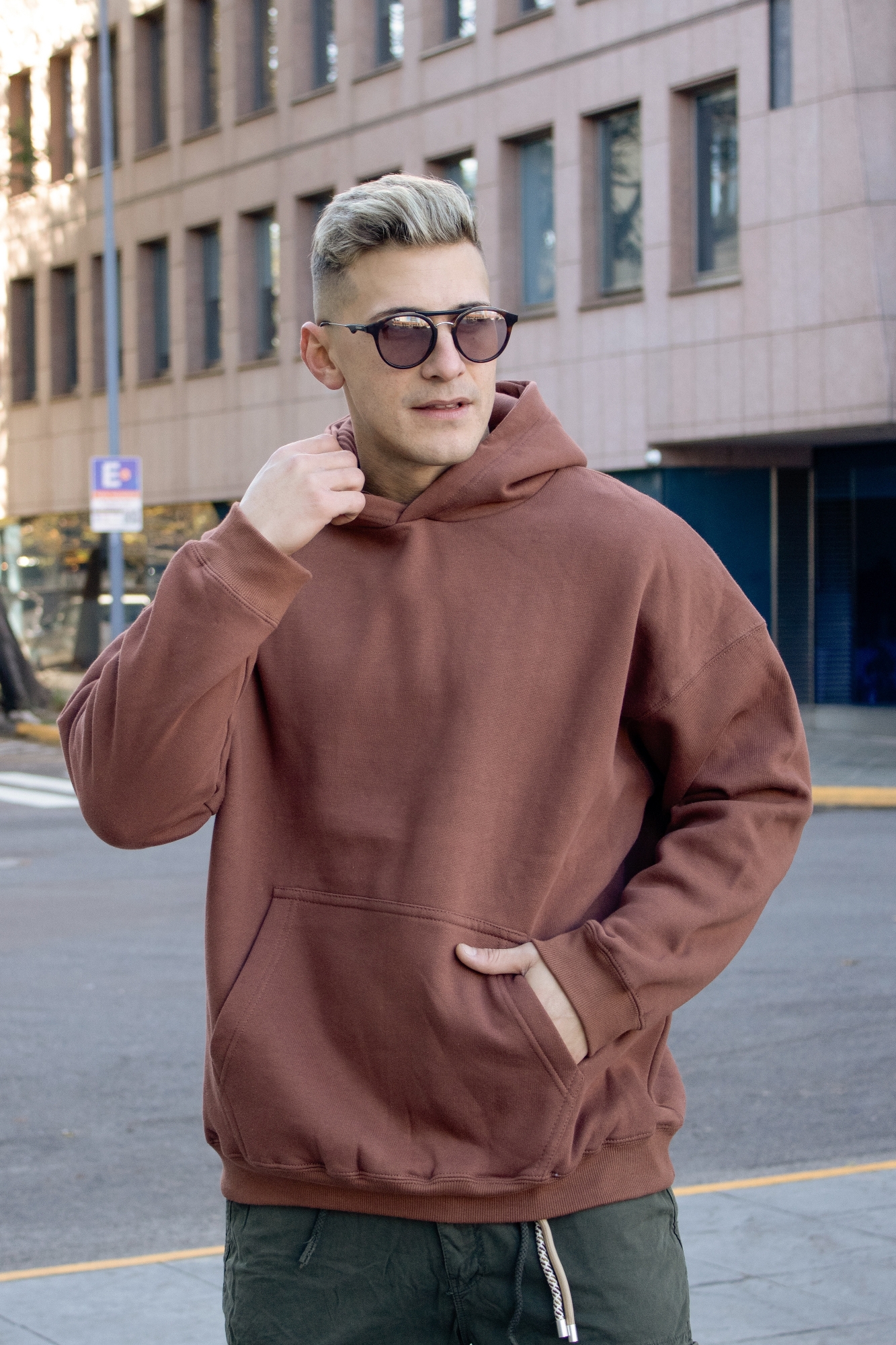 Canguro Oversize Friza Premium con Capucha Forrada - Imagen 6