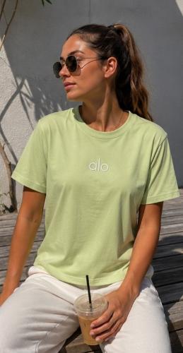 Remera Logo Bordado Algodón Peinado