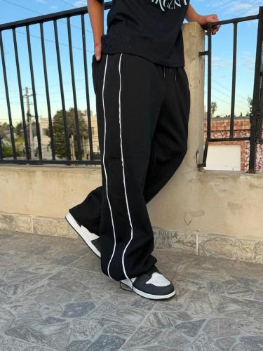 Joggin Baggy Frizados con 2 Linias Color Black  y Regulador Abajo
