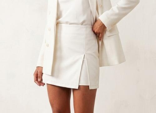 Short Pollera Engomado