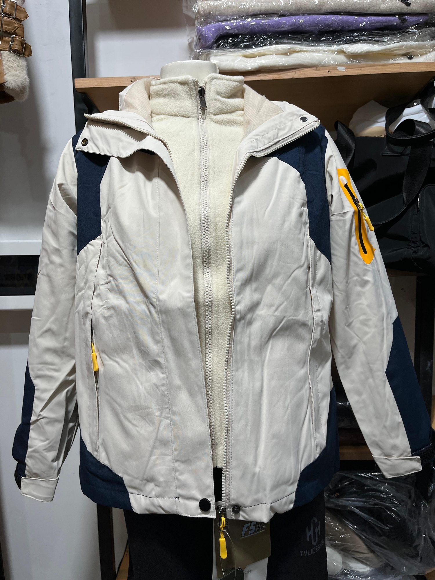 Campera Impermeable 2 en 1 - Imagen 2