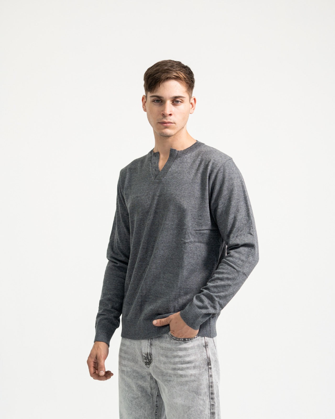 Sueter de Hombre con Cuello Abierto - WhatsApp%20Image%202026-04-23%20at%209.22.38%20AM%20(15).jpeg