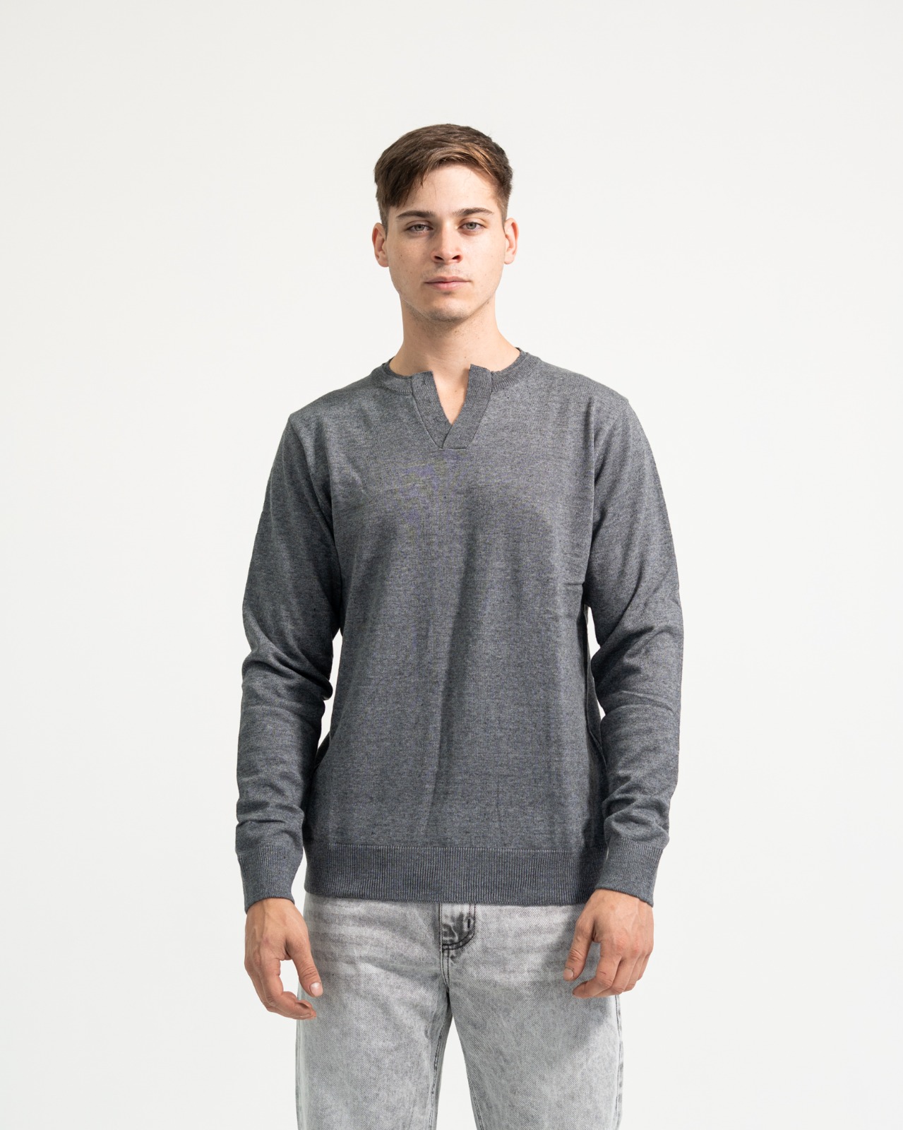 Sueter de Hombre con Cuello Abierto - WhatsApp%20Image%202026-04-23%20at%209.22.38%20AM%20(11).jpeg