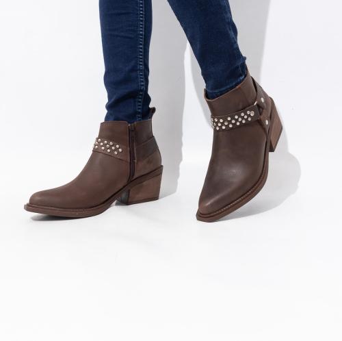 Botineta Tachas Cuero Vacuno Base Tr Choco- Negro Rek - Miniatura 3