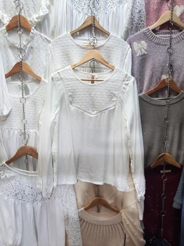 Blusa Broderi Helena