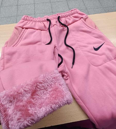 Pantalón con Piel Nike