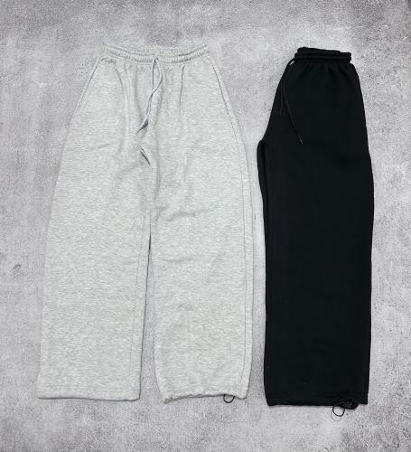 Joggin Baggy Frisa Peinada Invisible