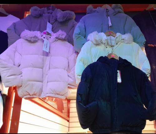 Puffer de Dama Impermeables