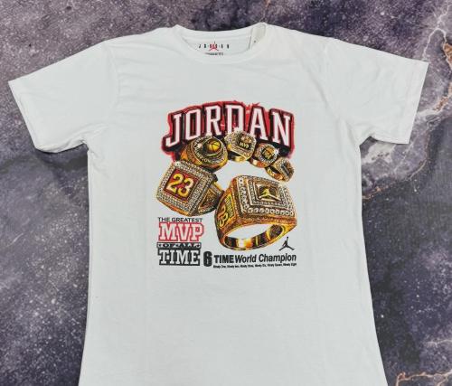 Remera Jordan Anillo con Pedrería