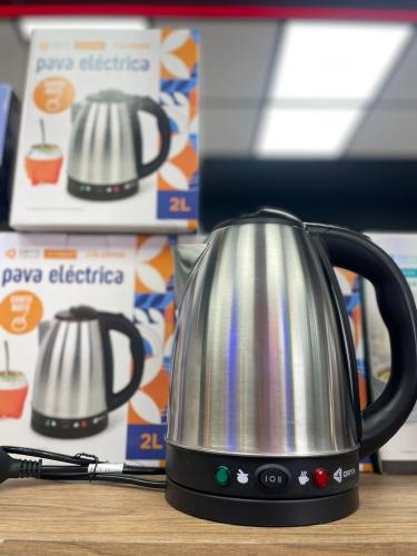 Pava Electrónica de 2 Litros Corte Mate