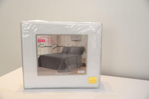 Sábanas Love & Home Jacard 1 1/2