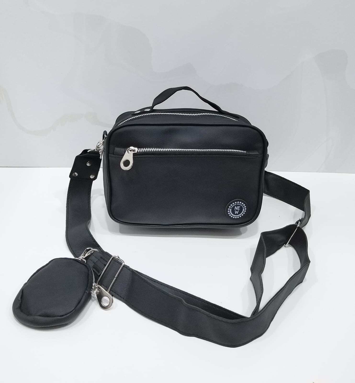 Morral con Monedero de
Cuero Ecológico Excelente Calidad. - Imagen 2