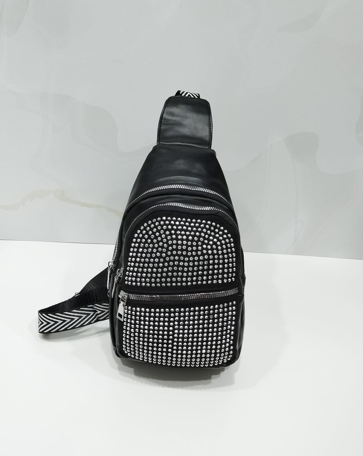 Morral Cruzado *con Stras* de Excelente Calidad. - Imagen 1