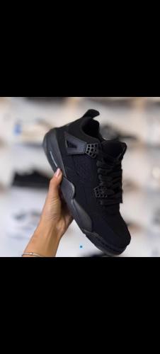 Jordan Retro 4