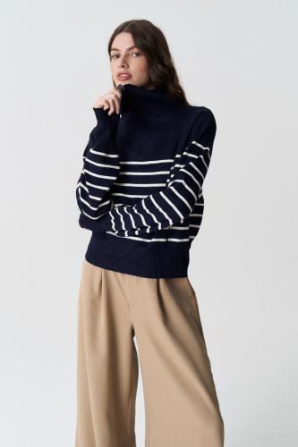 Sweater Cuello Alto Rayado