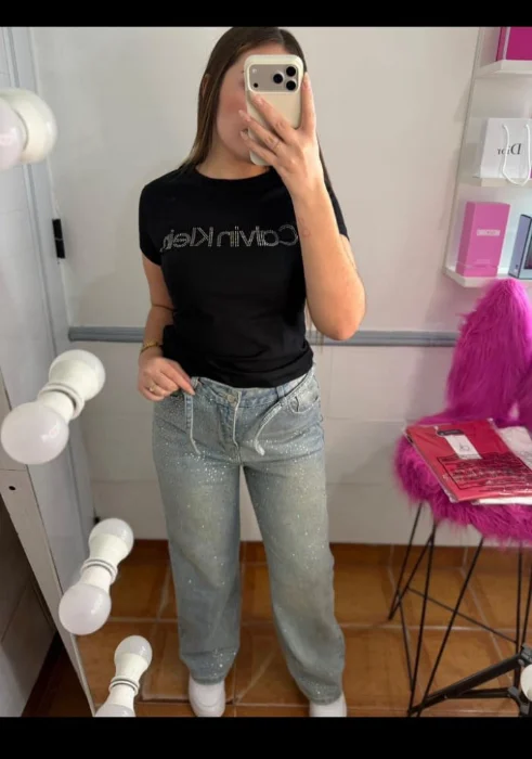 Calvin Klein con Strass