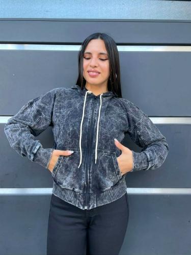 Campera Batik de Frisa Peinada