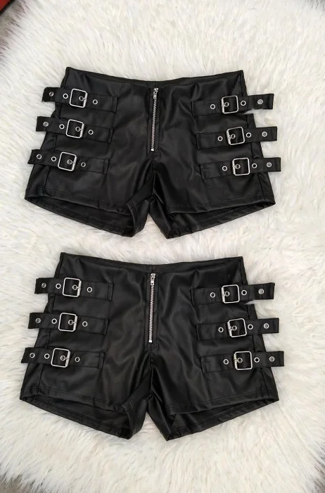 Shorts Engomados