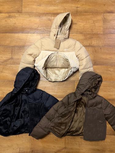 Últimas Campera Nike Puffer Corta Mujer - Miniatura 2