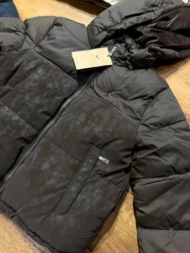 Últimas Campera Nike Puffer Corta Mujer - Miniatura 3