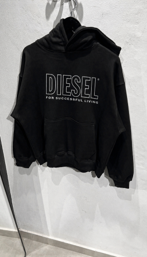 Buzos Jordan y Diesel