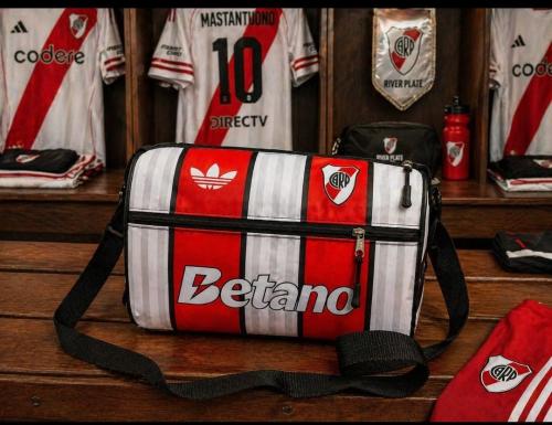 Bolsos Deportivos Tipo Botinero - Miniatura 2