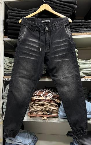 Jogger Liso Negro Stone Big + Cordón