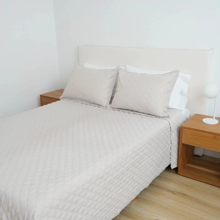 Cubrecama Simil Lino 2 Plazas Manteca con Fundas  Estilo Natural, Liviano y Elegante