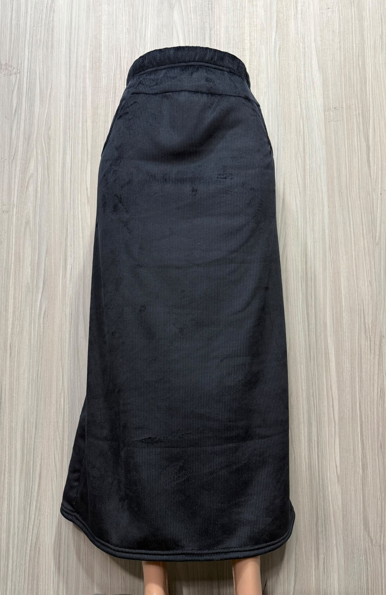 Pollera Corderoy con Piel - Imagen 3