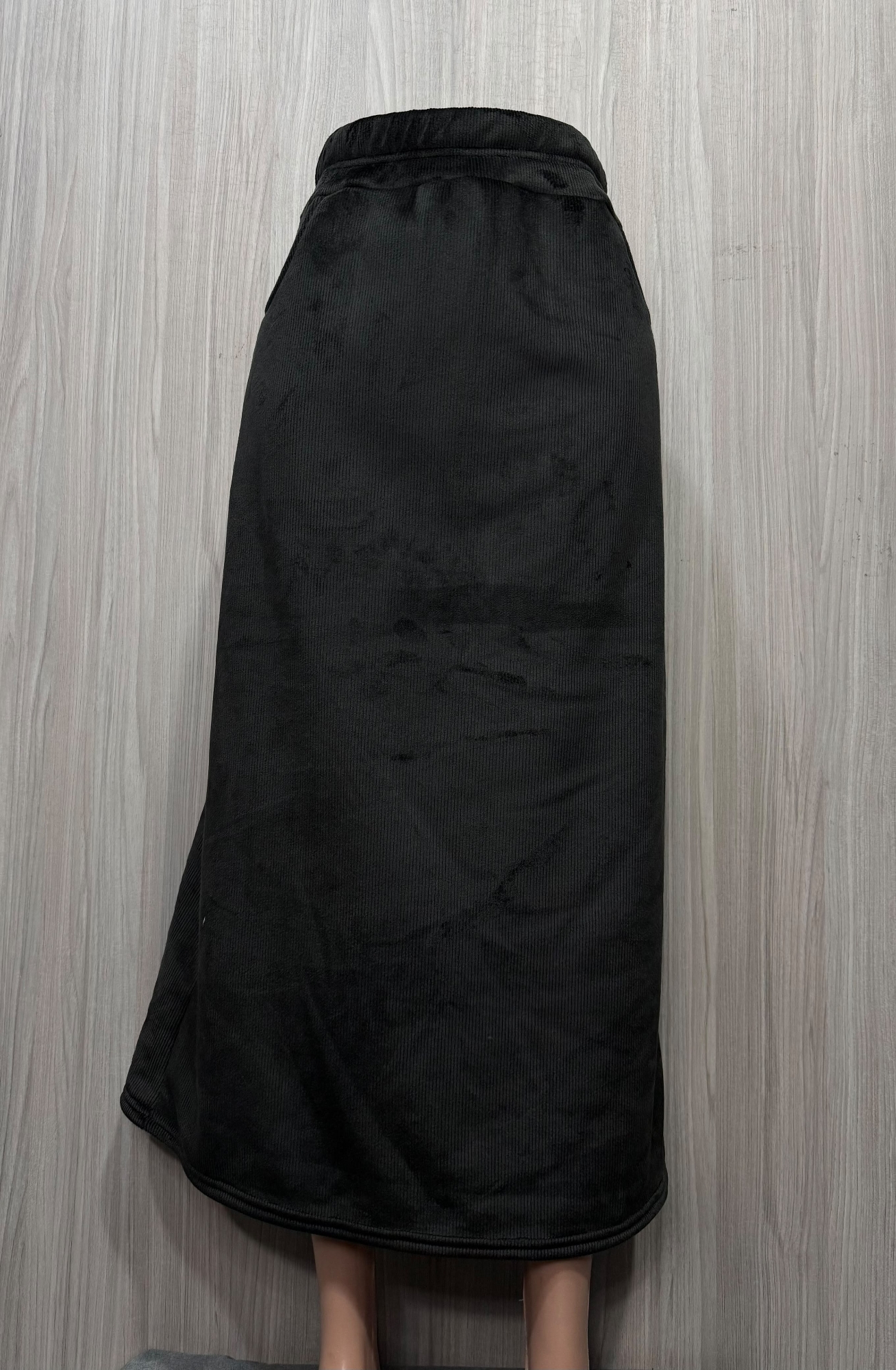 Pollera Corderoy con Piel - Imagen 7