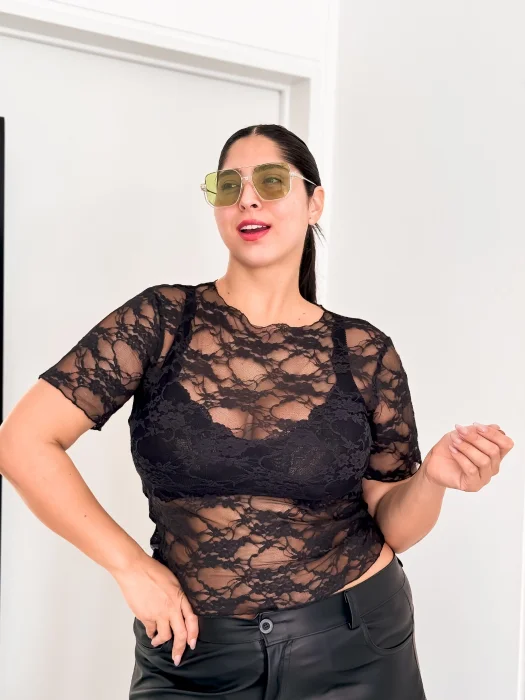 Remera  Reini  de Encaje