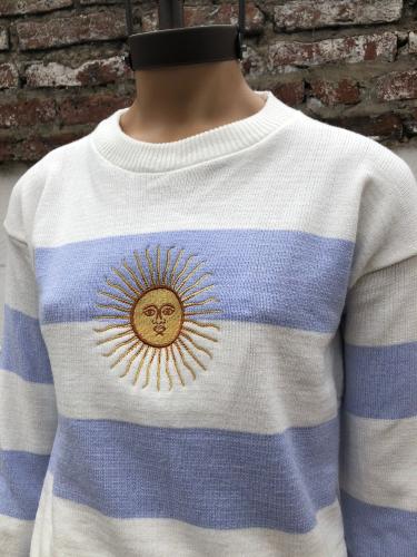 Sweater Sol de Mayo Bordado