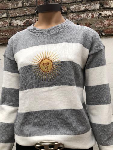 Sweater Sol de Mayo Bordado - Miniatura 3