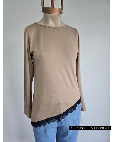 Camiseta Puntilla en Pico