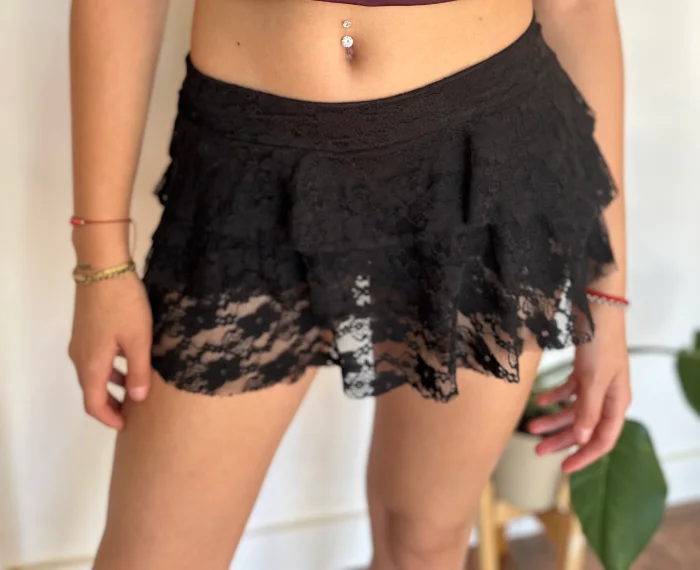 Pollera Encajes C-short