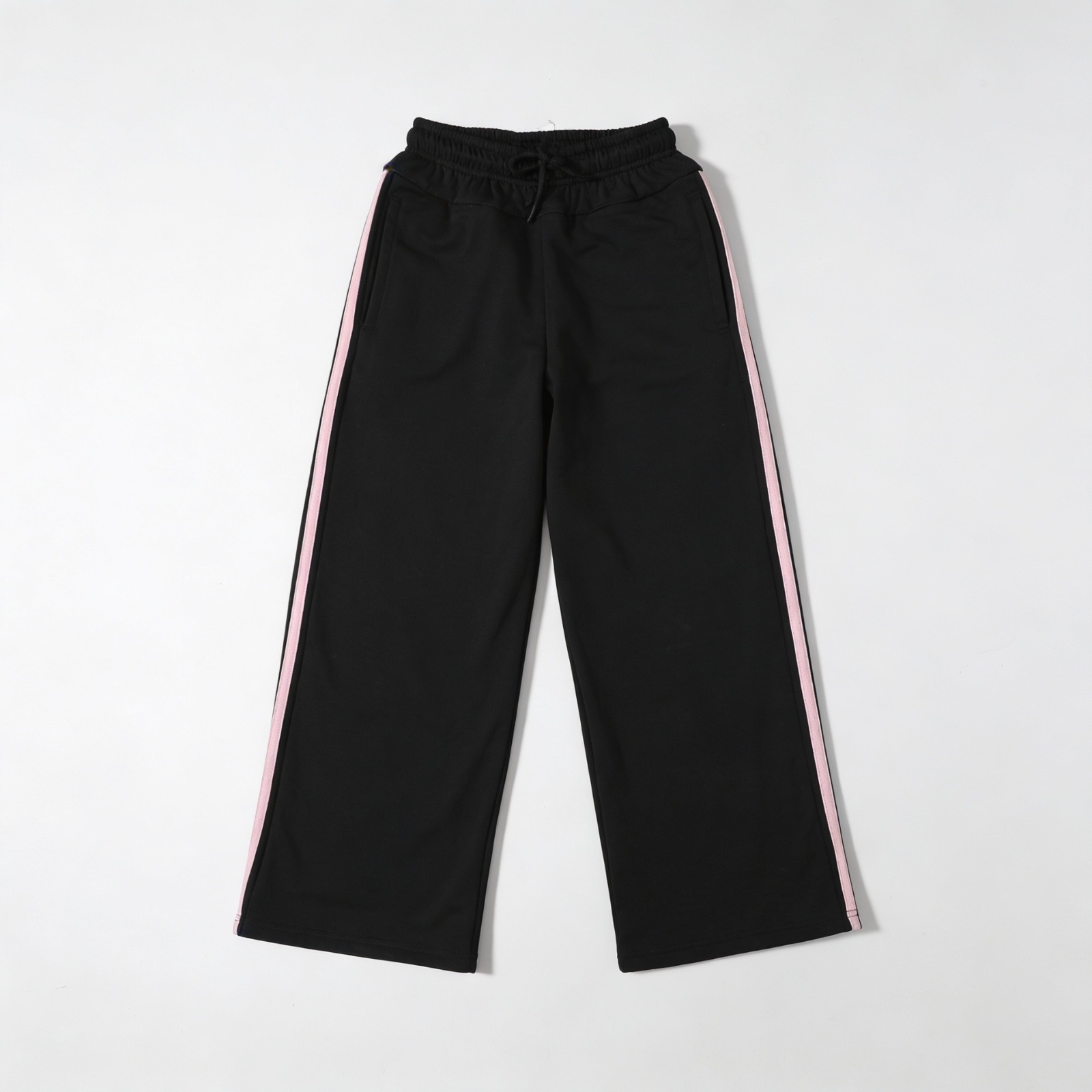 Jogging Infantil Negro Rayas Laterales Pantalón Cómodo Niños - WhatsApp%20Image%202026-05-05%20at%2013.57.05%C3%91%C3%91%C3%91.jpeg
