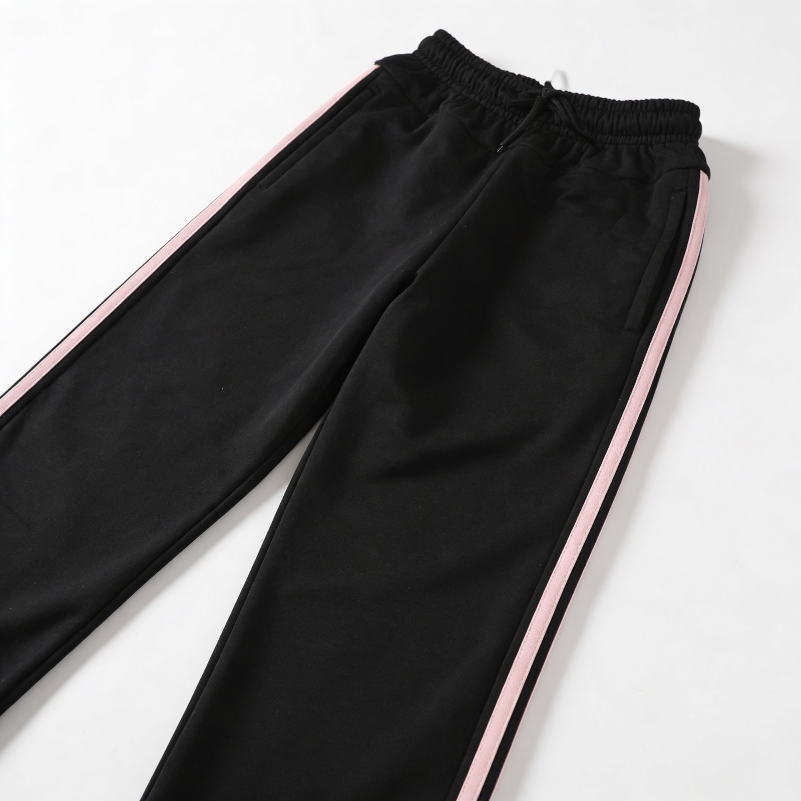 Jogging Infantil Negro Rayas Laterales Pantalón Cómodo Niños - WhatsApp%20Image%202026-05-05%20at%2013.57.05FFF.jpeg