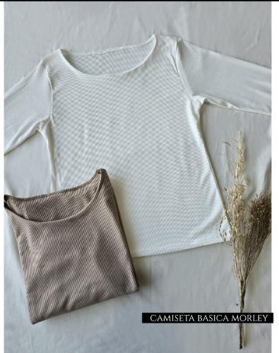 Camiseta Básica de Morley