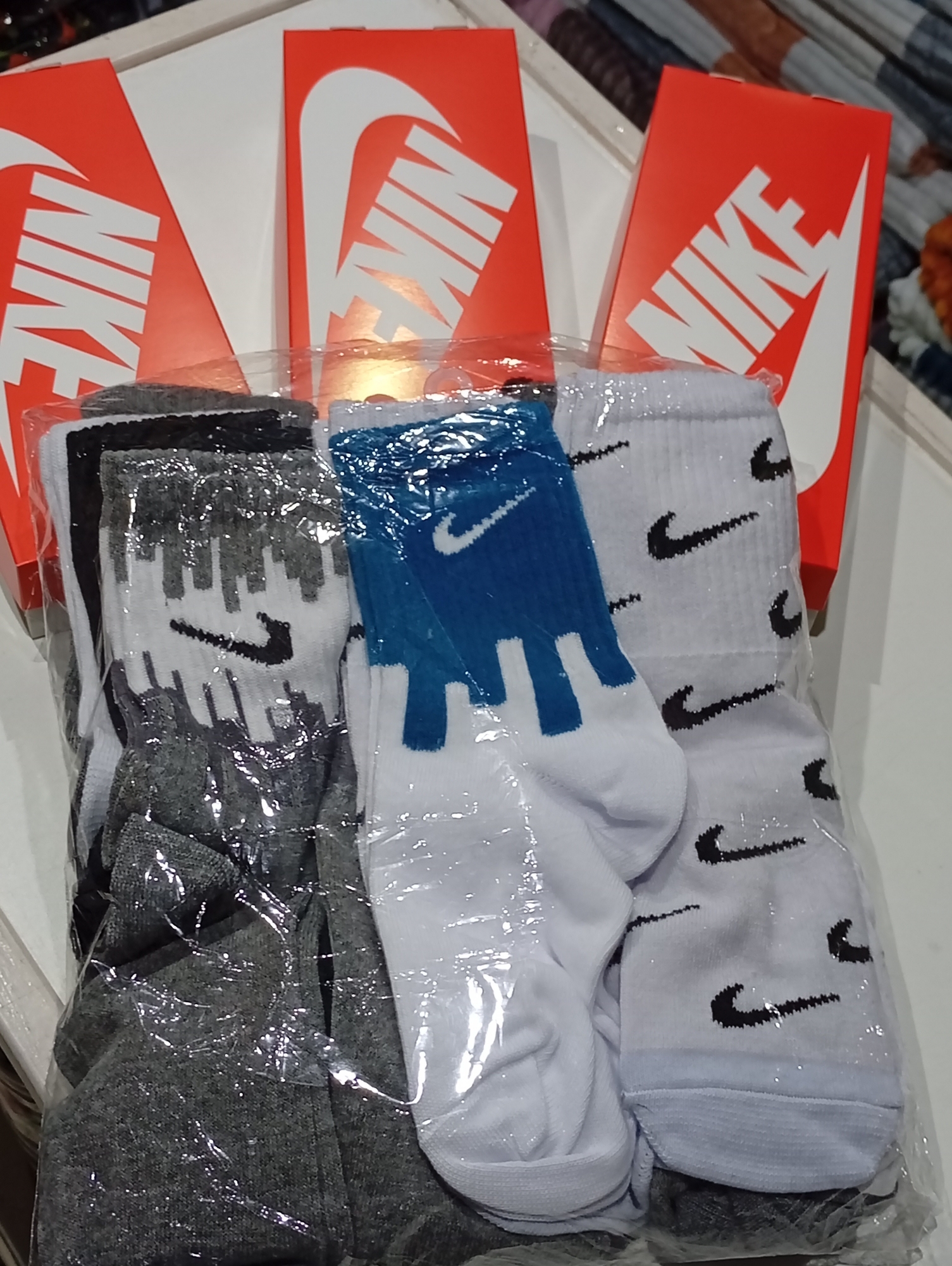 Combo Medias Más Cajitas. Ideal Box de Medias - Imagen 1