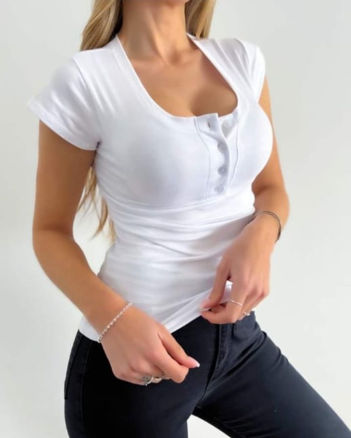 Remera con Botón - Imagen 2