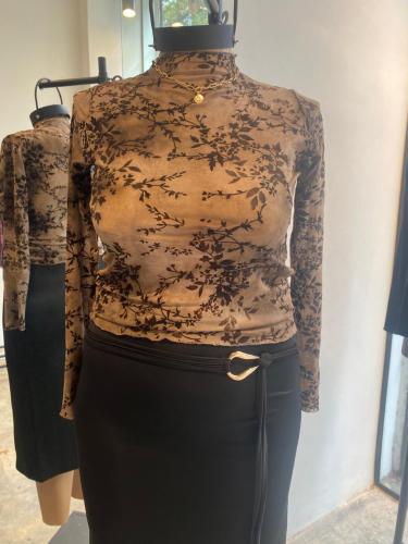 G54/2 Tul Texturado Talle Real Plus Size