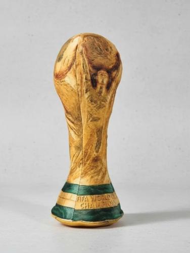 Peluche Almohadón Copa del Mundo 35cm
